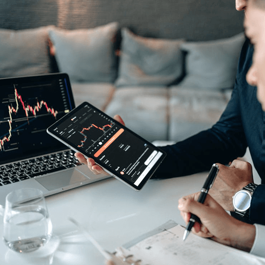 Bexlorit équipe d'experts en investissement cryptographique